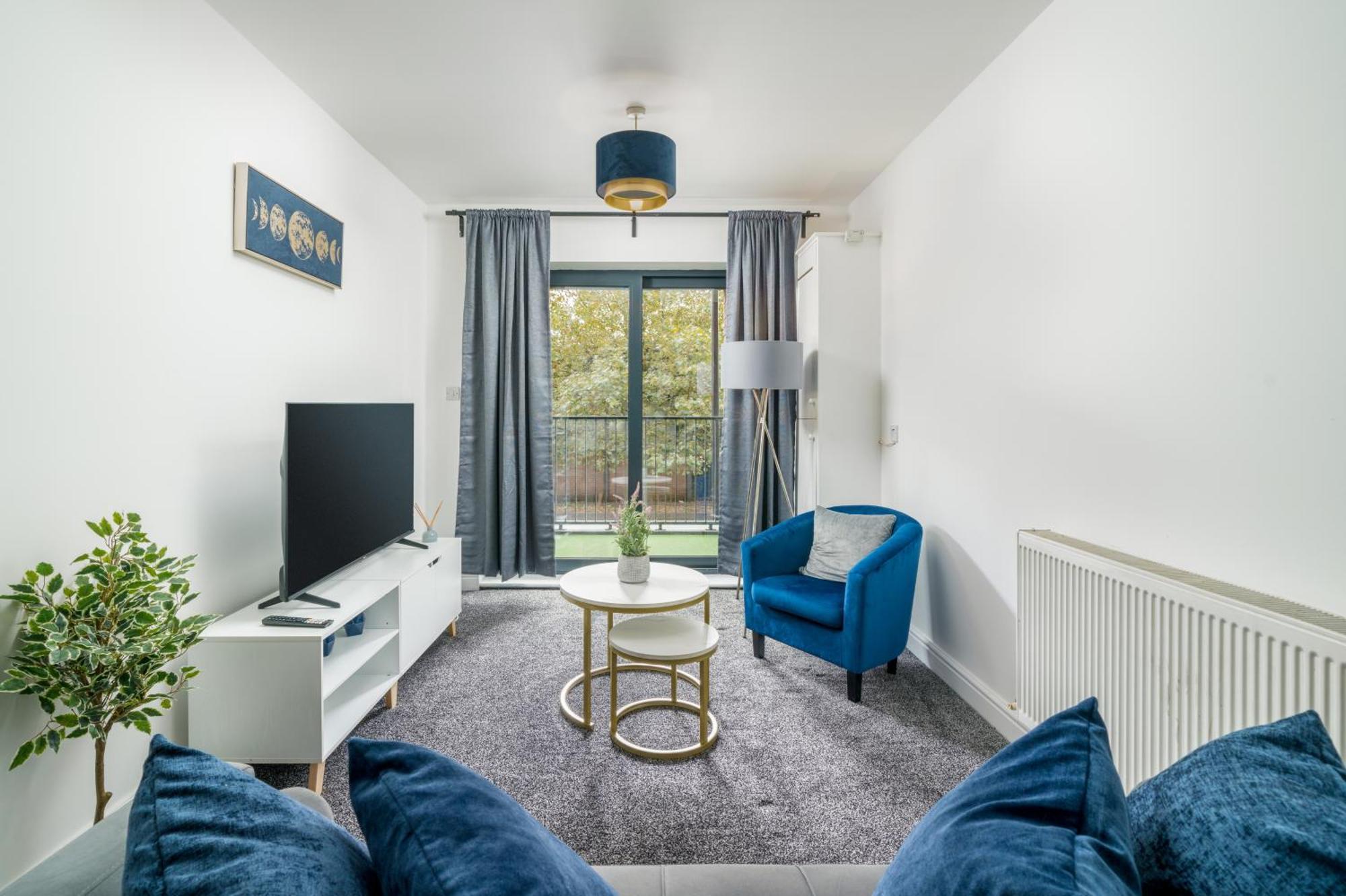 3bed Near Canning Town Stn Balcony Location Appartement Londen